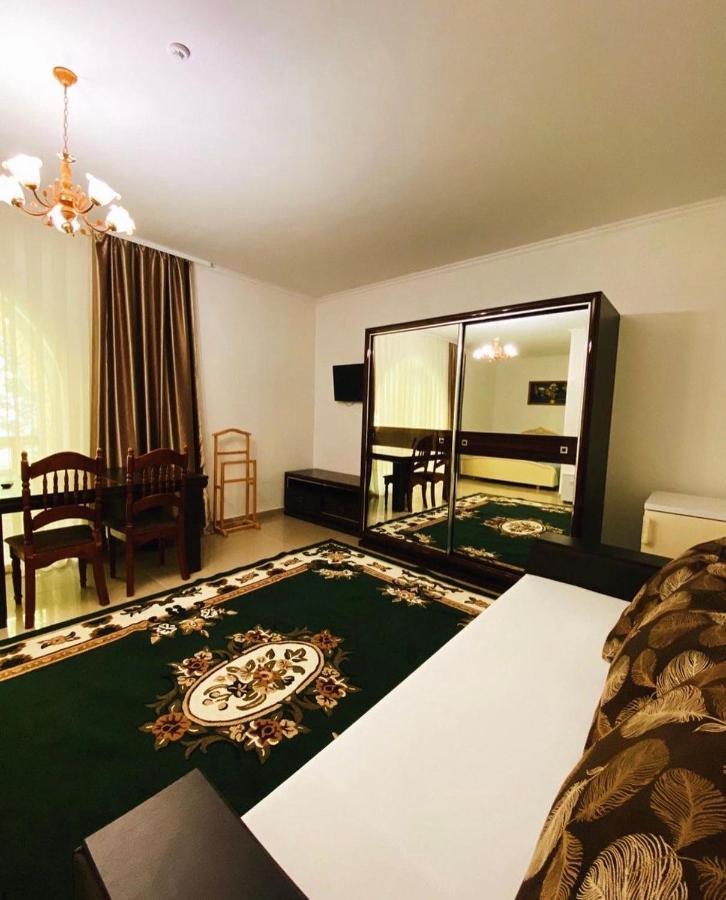 Perlyna Podillyа Hotel Satanov Exterior foto
